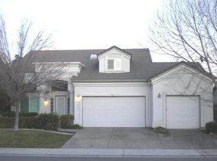 8451 Winterberry Dr, Elk Grove, CA 95624