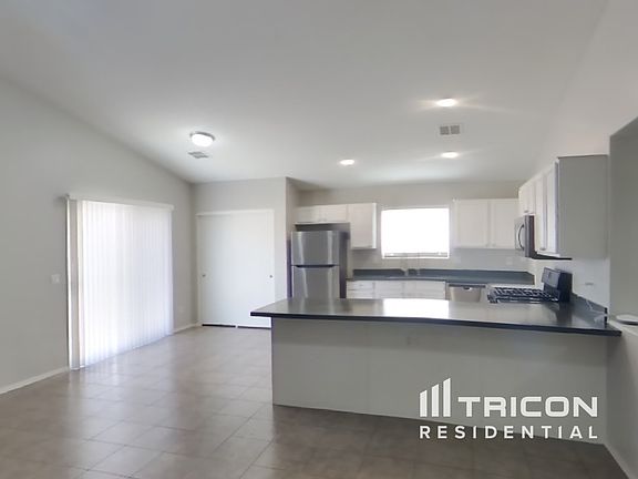 5th image of 12720 W Flores Dr
