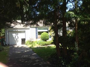 4226 NE 88th St, Seattle, WA 98115