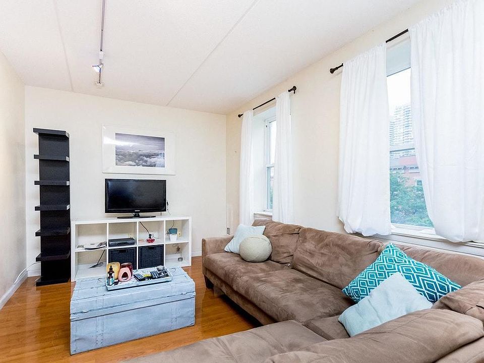 1st image of 326 E 119th St APT 3