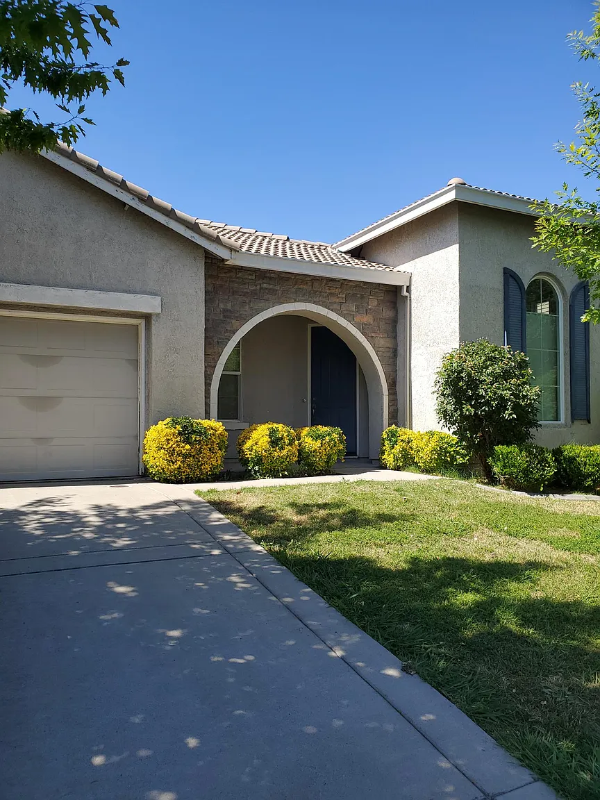 1890 Charm Way photo 1