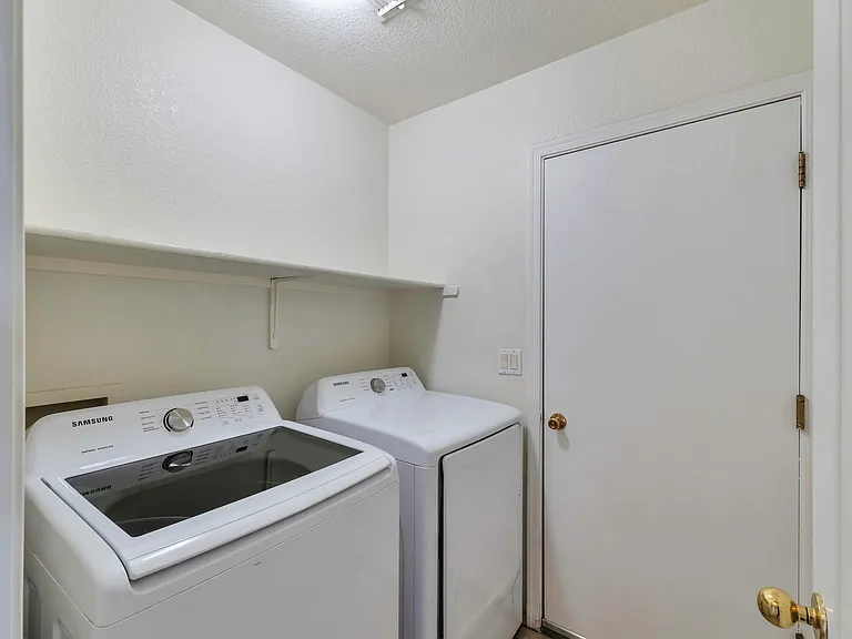 2645 W Cezanne Cir — Photo 8