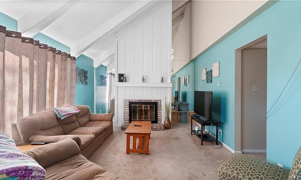 1st image of 3206 Lupine Dr