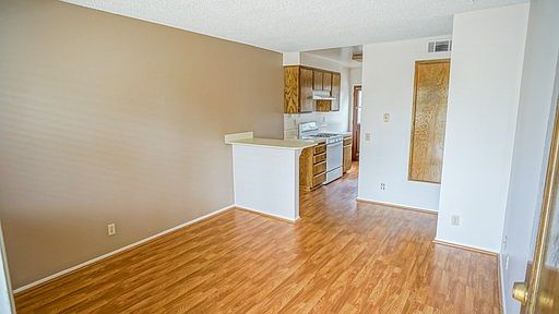 4th image of 300 S 5th Ave APT E