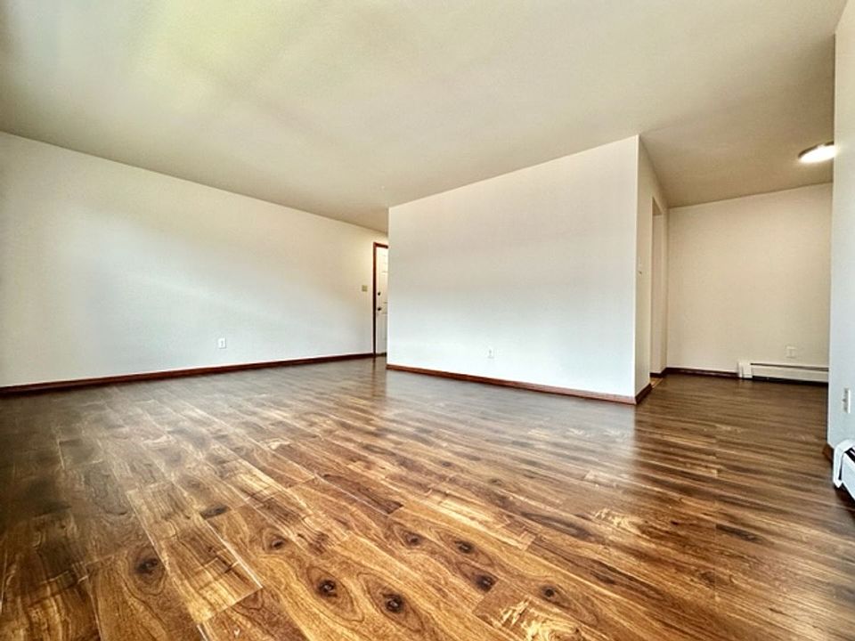 1012 & 1016 Lime Kiln Rd Apartment Rentals Green Bay, WI Zillow