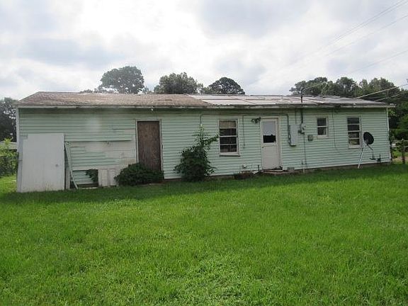 2nd image of 155 Alamo St