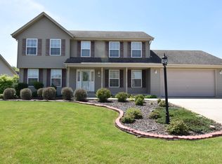 4113 W Whispering Ridge Pass, Franklin, WI 53132
