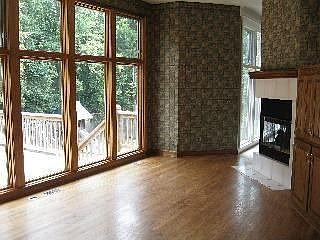 4th image of 7703 Arlington Ave