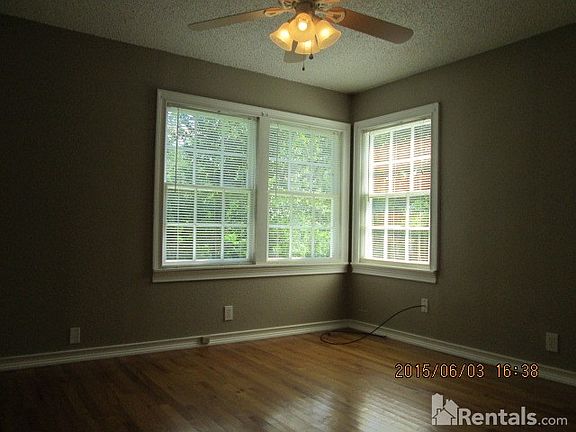 4th image of 1821 Glenwick Dr