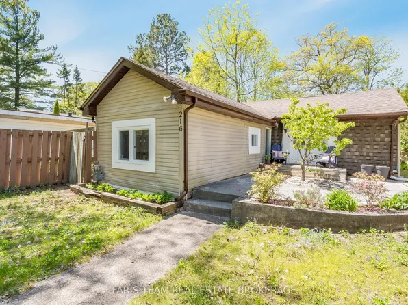 216 Oxbow Park Dr, Wasaga Beach, ON L9Z 2V7