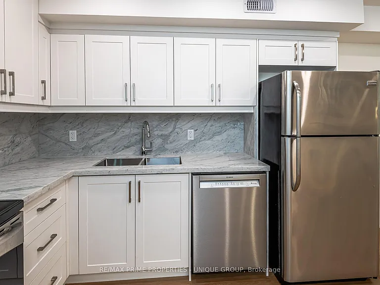 45 Astoria Ave #3 — Photo 6