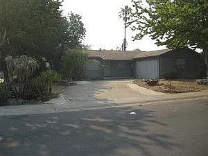 7511 Loma Verde Way photo 1