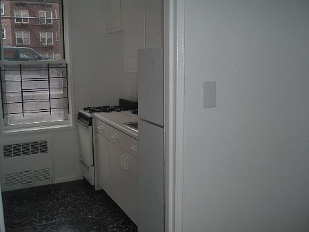 4th image of 14227 Barclay Ave APT 508