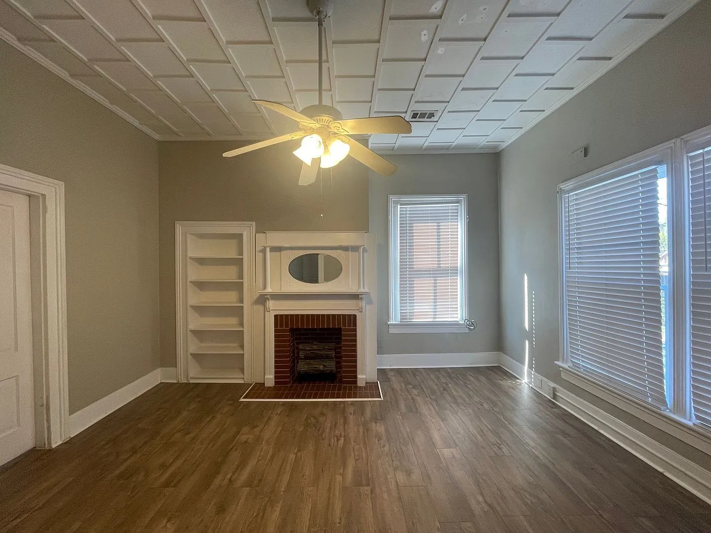 2 bed, 1.0 bath, 1400 sqft, $1,075 — Photo 3