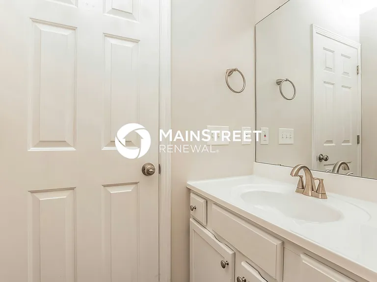 Main Bathroom