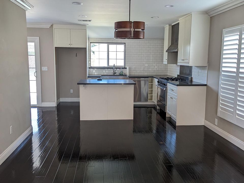1st image of 145 W Fairview Ave