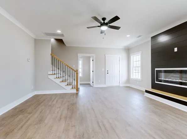 613 Short Mount St, Smithville, TN 37166