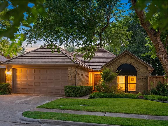 3rd image of 2739 Sedgeway Ln