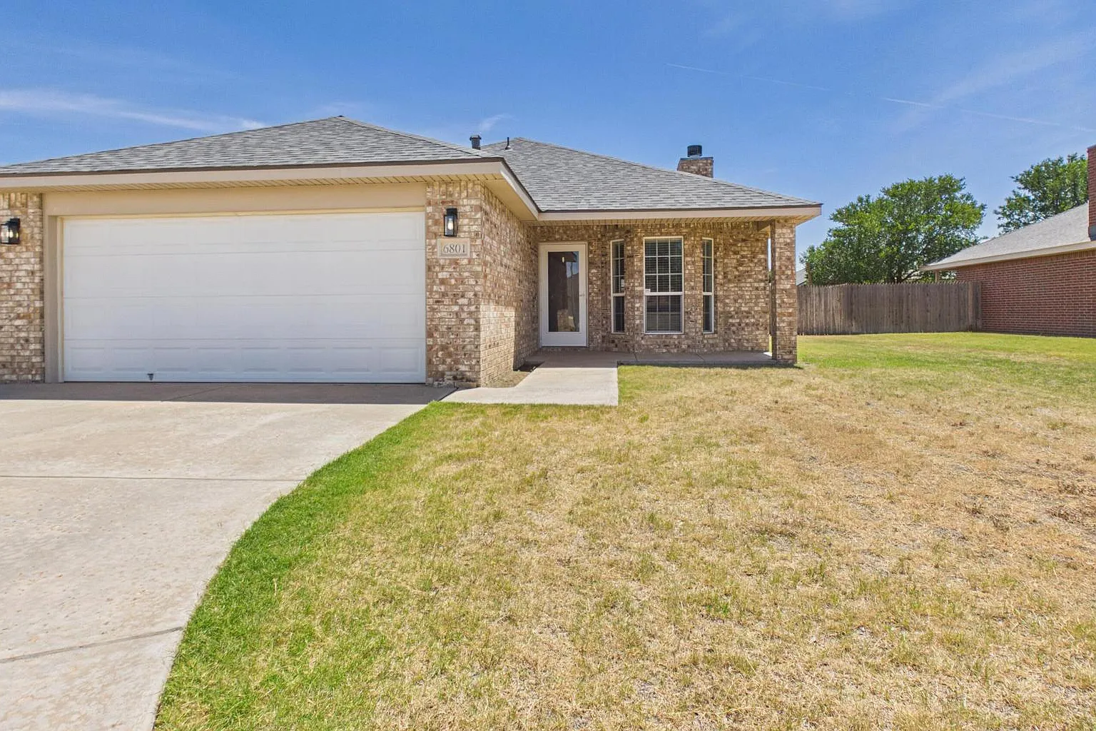 3 bed, 1577 sqft, $1,700 — Photo 1