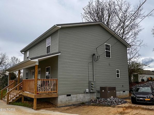 147/149 Oak St, Athens, TN 37303