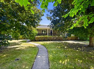 1920 E Saratoga St, Ferndale, MI 48220