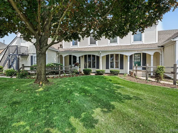 33362 Jefferson Ave, Saint Clair Shores, MI 48082