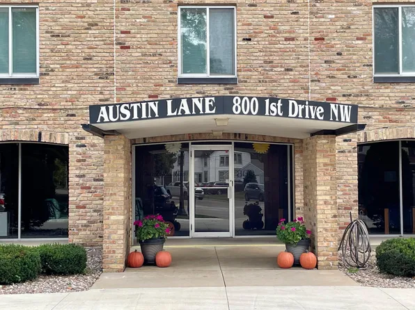 800 1st Dr NW APT 205, Austin, MN 55912