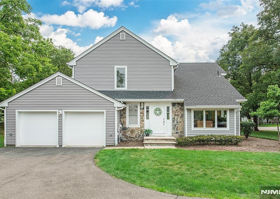 1st image of 19 Matthew Rd #19