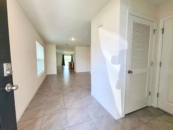 3rd image of 11764 White Willow Ln