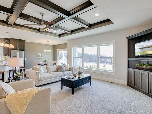 4th image of 180 Cedar Lake Ct S