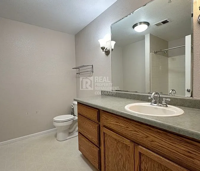3865 S Dayton St #202 — Photo 13