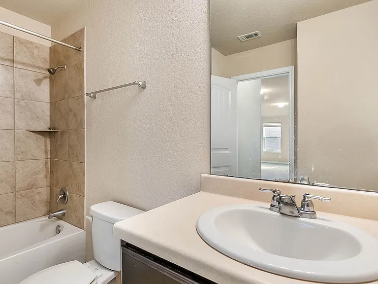 11310 Eagle Tree — Photo 14