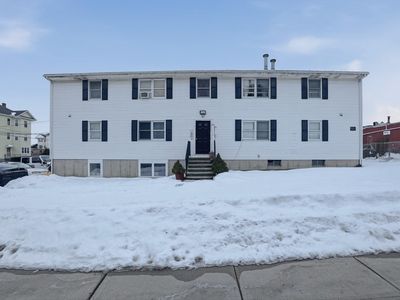 71 Mystic St APT 3, Fall River, MA, 02724