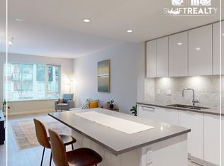 2651 Library Ln #205, North Vancouver, BC V7J0C1