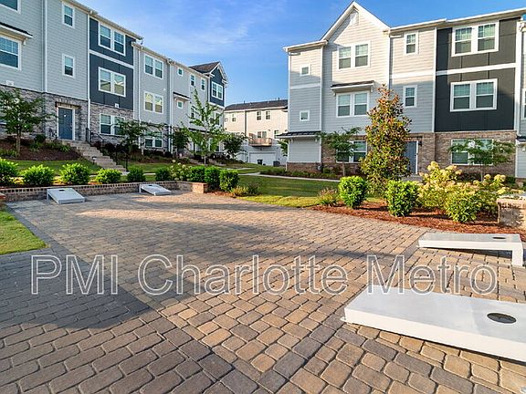 4th image of 4472 Millennium Ave