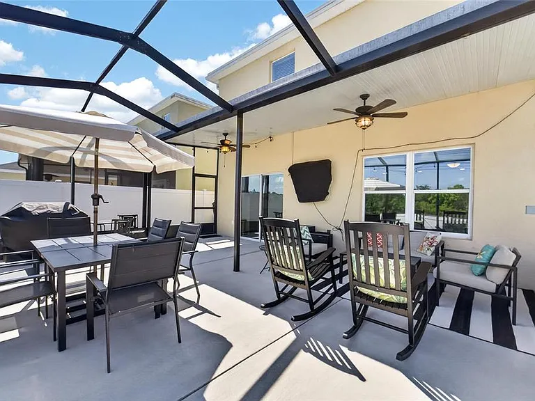 11176 Leland Groves Dr — Photo 57