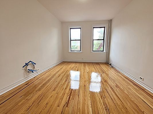 2nd image of 147 W 230th St #1D