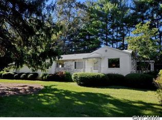 351 Lakeshore Dr, Asheville, NC 28804