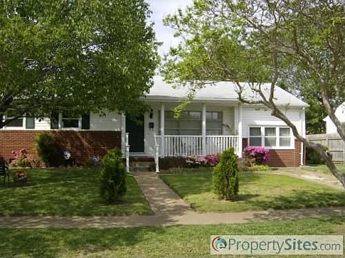 2nd image of 1820 Branchwood St