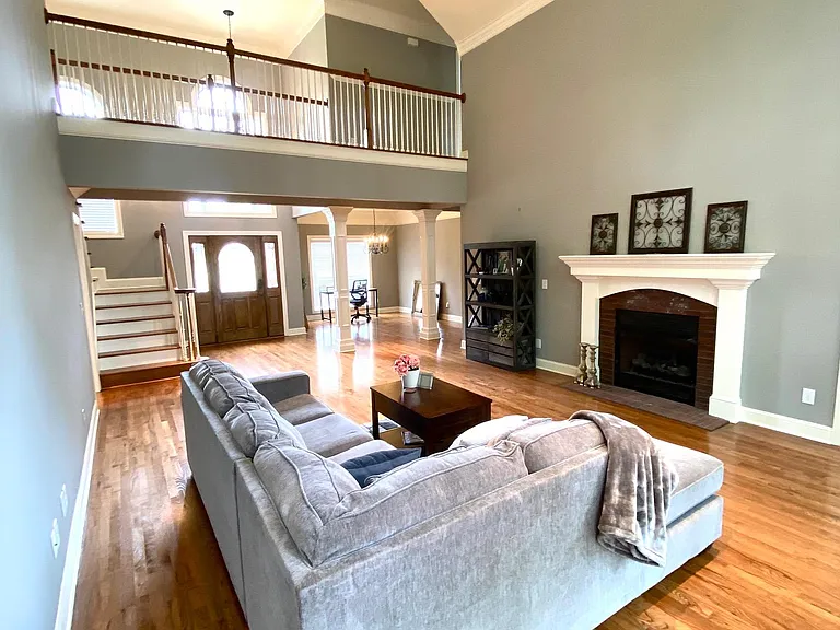 2505 Clifton Dr SE — Photo 9