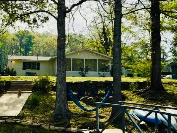 795 Raccoon Creek Rd, Jasper, AL 35504