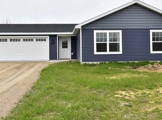 9477 Kingsfield Dr, Kingsley, MI 49649