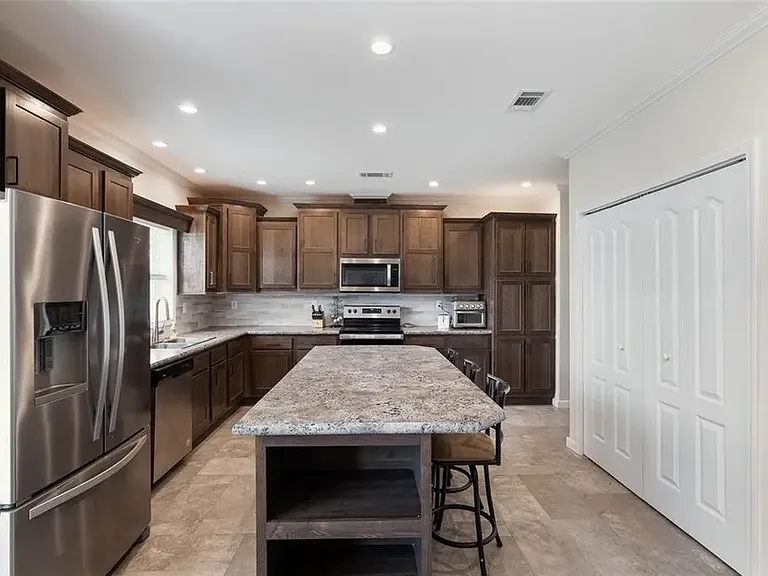 16054 SW 40th St — Photo 56
