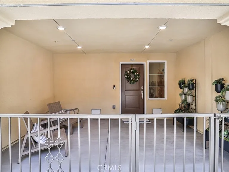 3319 Doheny Way — Photo 5