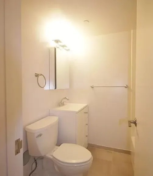 12 Stoneholm St #314 — Photo 6