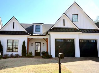 10127 Cliveden Cir S, Collierville, TN 38017