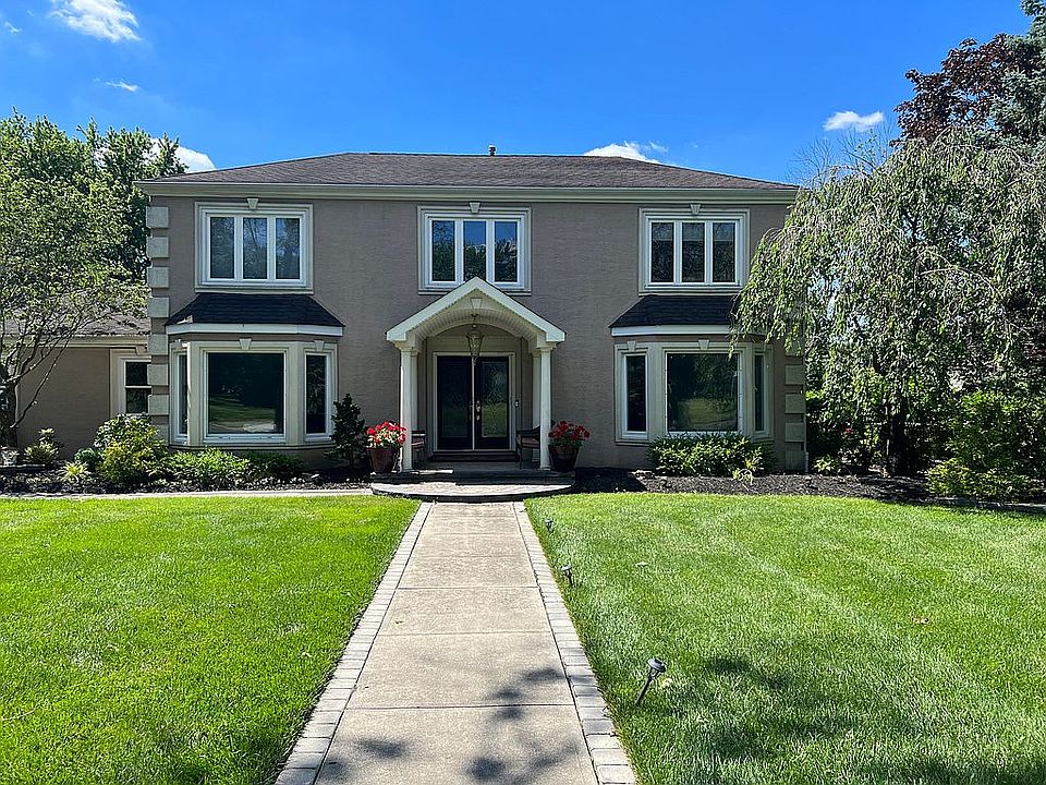 1st image of 15 Penbrook Ct