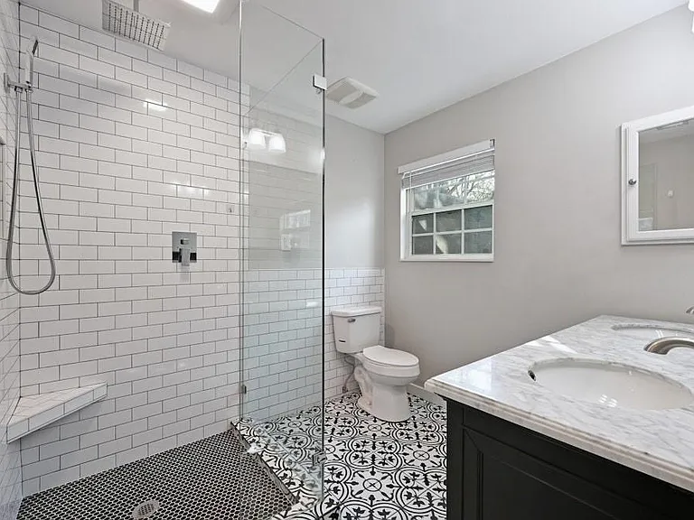 5903 Highland Hills Dr — Photo 20
