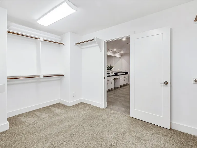 13412 Preston Cliff Ct — Photo 26