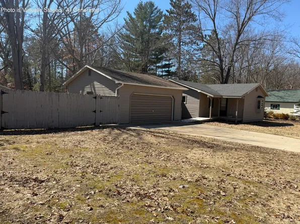 2653 Candlewood Dr, Roscommon, MI 48653